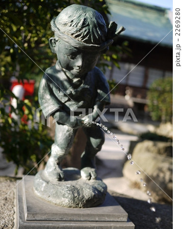 小便小僧 銅像 福岡 九州の写真素材