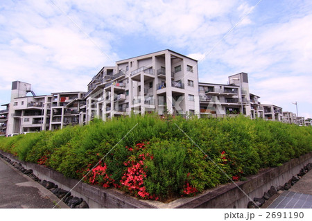 集合住宅 マンション 団地 中庄団地の写真素材