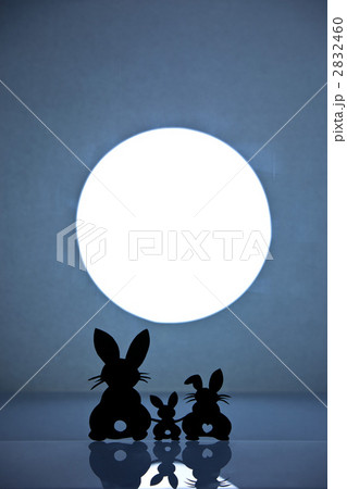 満月 切り絵 中秋の名月 十五夜 うさぎの写真素材