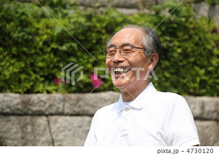 高齢者 日本人 おじいさん シニアの写真素材