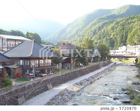 湯西川 川 落人村 隠れ里の写真素材