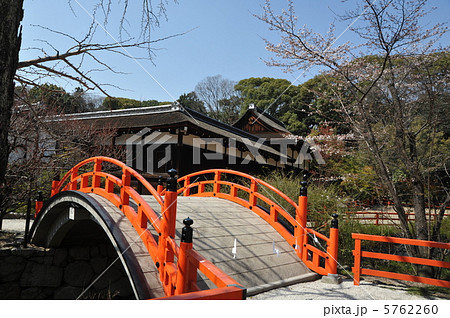 太鼓橋 楼門 京都市 神社仏閣の写真素材