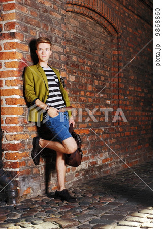 ファッション モデル 男性 男の人の写真素材