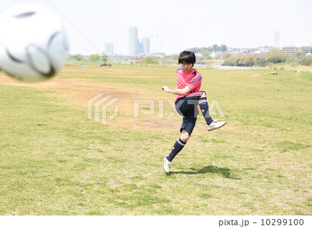 無回転シュートの写真素材