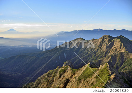 八ヶ岳 シルエット 赤岳 尾根の写真素材