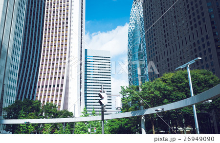 サークル交差点 新宿警察署裏交差点 新宿 都市の写真素材 - PIXTA