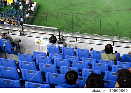 東京ドーム シート 座席 椅子の写真素材