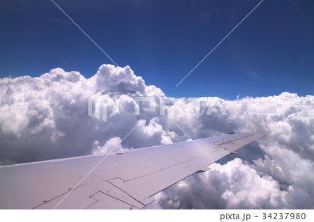 入道雲 キノコ雲 屋外 夏空の写真素材