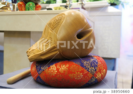 木魚 仏具の写真素材