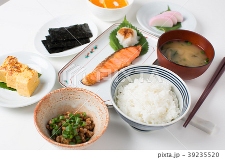 朝食 日本食 理想 鮭の写真素材
