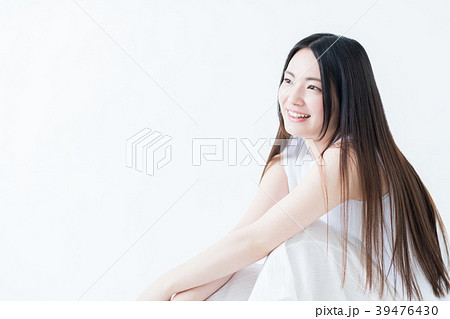 長髪 女の子の写真素材