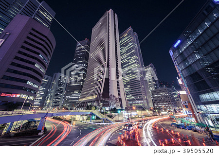 新都心歩道橋下の写真素材