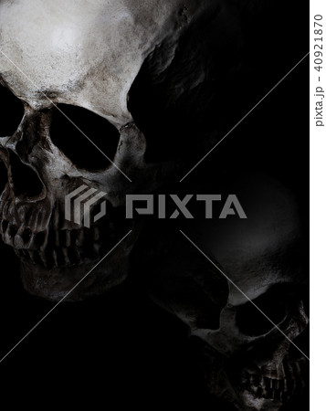 どくろ 怖い がい骨 ドクロのイラスト素材