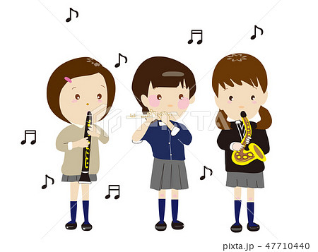 女子高生 吹奏楽部 部活 楽器のイラスト素材