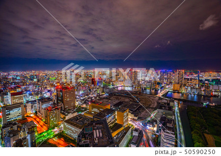 夜景 東京 幻想的 長時間露光の写真素材