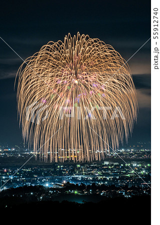 長岡花火大会 長岡 花火 三尺玉の写真素材