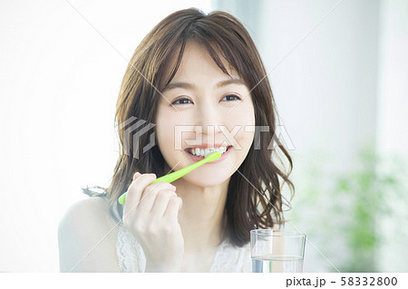 歯磨きの写真素材集 ピクスタ