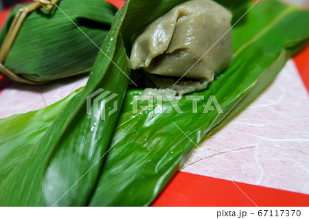 笹餅 ささ餅 笹もち ささもちの写真素材