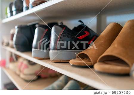 靴収納の写真素材