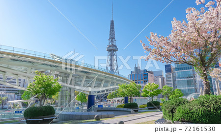 名古屋市栄 オアシス21 商業施設 芝生広場の写真素材
