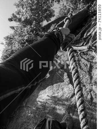 モノクロ 白黒 ロープ モノトーンの写真素材