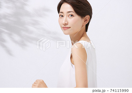 凛とした 女性の写真素材