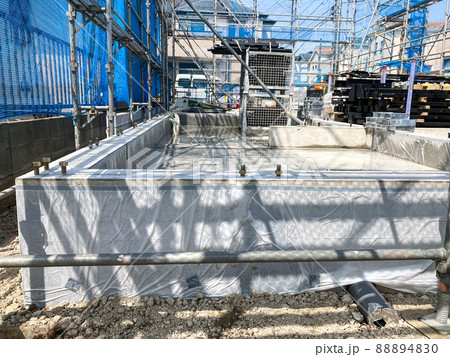 アパート建築の基礎工事のイメージ