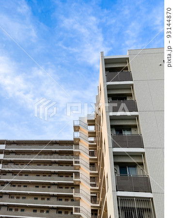 きれいな大規模マンションの外観イメージ