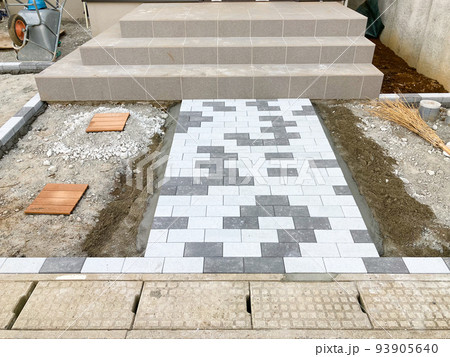 新築戸建て住宅の外構工事の現場