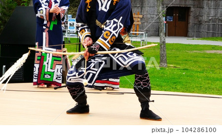 アイヌの伝統文化衣装