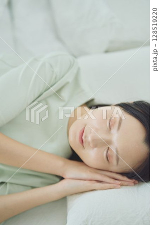 ベッドの画像素材(113,453点以上の高品質な写真・イラスト素材