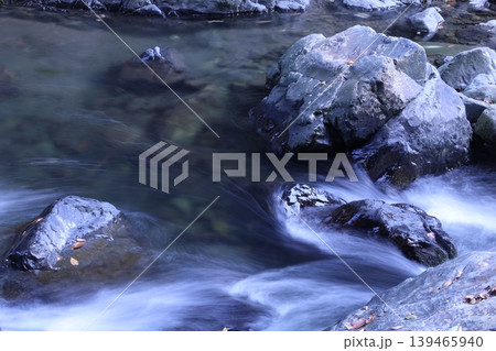 川のある風景の写真素材 - PIXTA